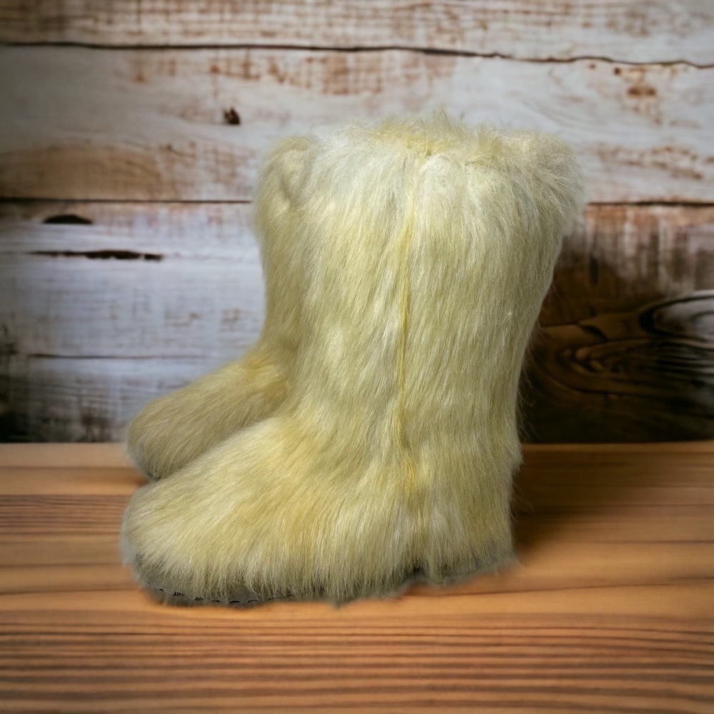 Donald J. Pliner Cream Winter Boots